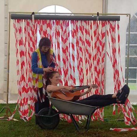 Alabena & Bat Egin "Loratzen"