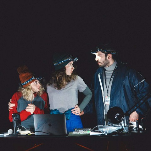 "Heriotzak Eduardo du izena" antzerki-poesia