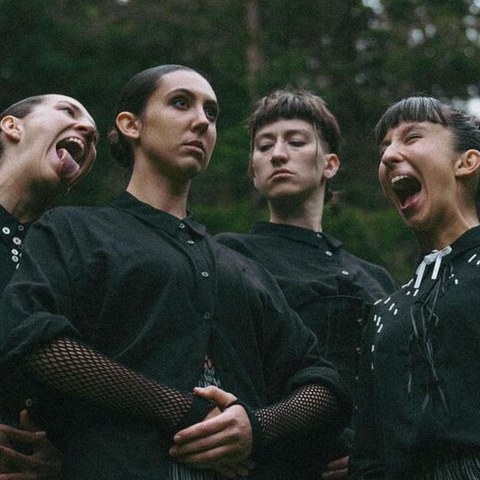 Ibawa kolektiboa "Gaua"