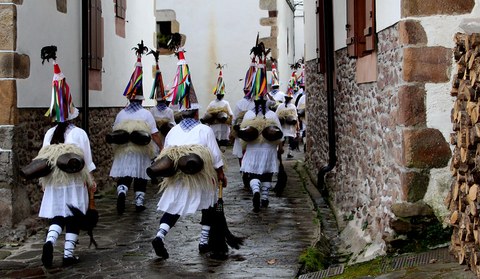 Ihauteriak neguko erritualen buru