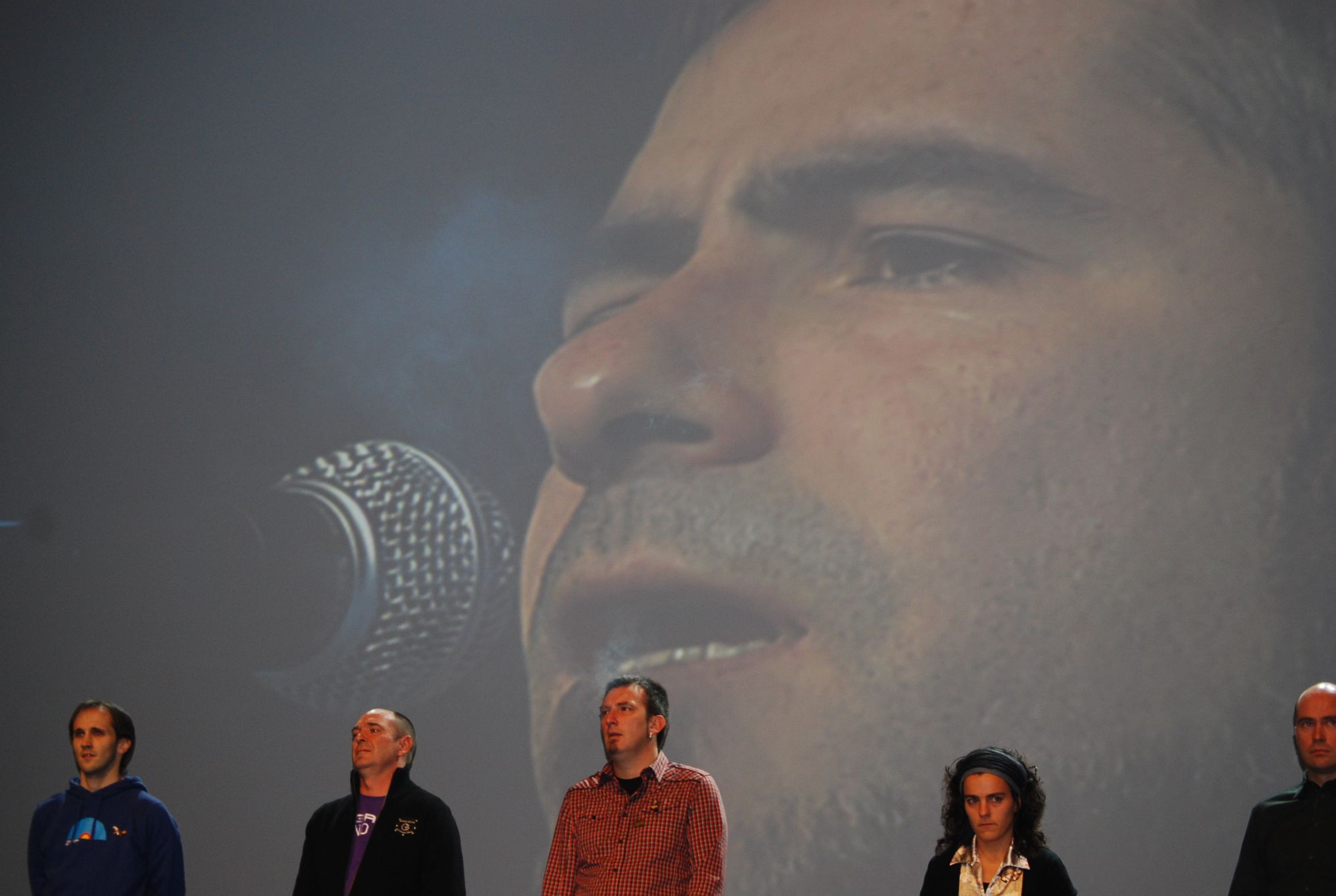 Sustrai Colina, Andoni Egaña, Jon Maia, Maialen Lujanbio, Aitor Mendiluze Unai Iturriaga entzuten