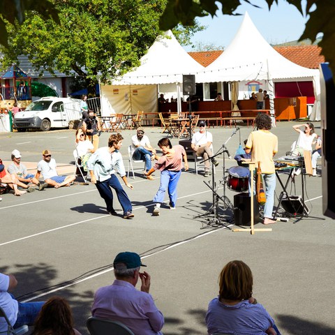 "bOta"-ren aurkezpen publikoa