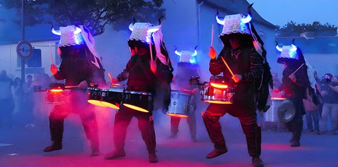 Deabru Beltzak "Su talka"