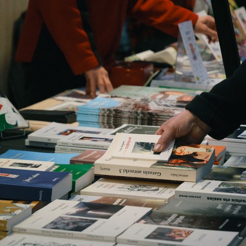 Maiatz argitaletxeko liburu aurkezpenak