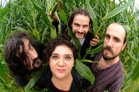 Zea Mays + DJ Azkura Zea Mays + DJ Azkura