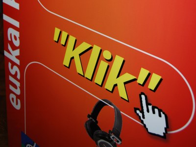 Klik ukipen-pantaila - Borne interactive "Klik" (2008) Klik