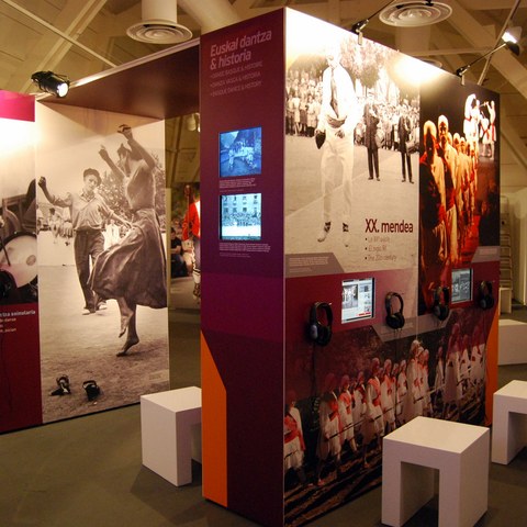 Exposición "Soka, miradas sobre la danza vasca" en Donostia