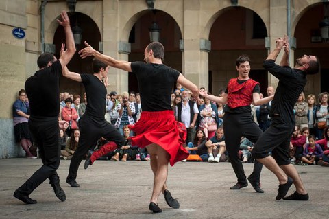 Kukai konpainia "Gelajauziak"