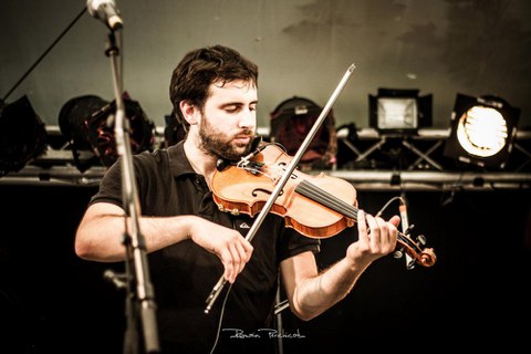 Musika eta dantzaren arteko loturak Musika eta dantzaren arteko loturak