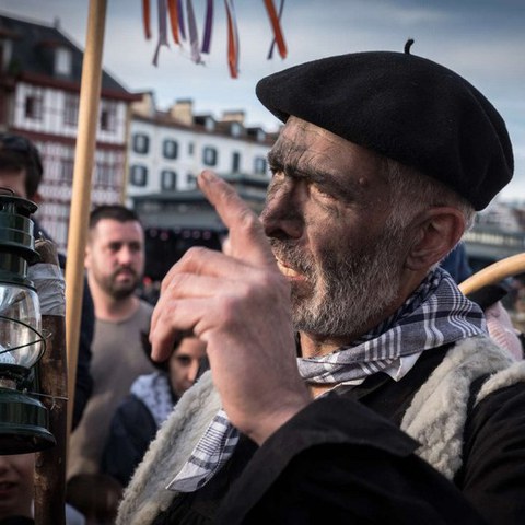 Beñat Zintzo-Garmendia "'Olentzero, egunak gauaren kontra lortu garaipenaren iragarlea"