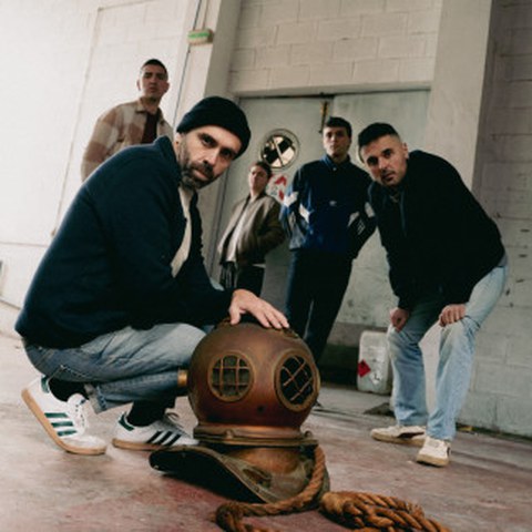 Burutik + Eskafandra