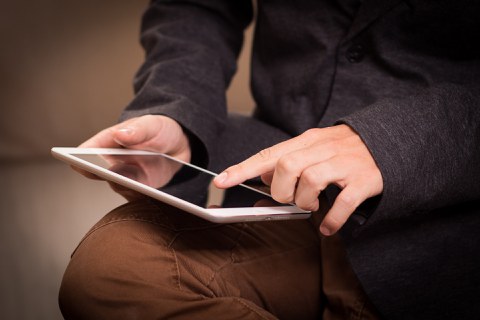 Euskara gaitasuna lantzen: Interneteko baliabideak ezagutuz Euskara gaitasuna lantzen: Interneteko baliabideak ezagutuz