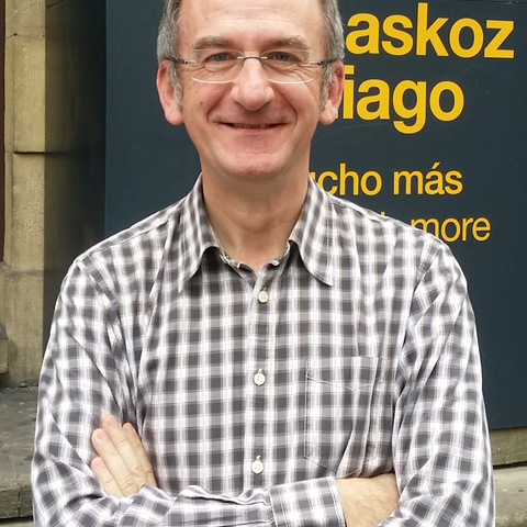 Gurasoak haurren eredu eta euskararen sustatzaile