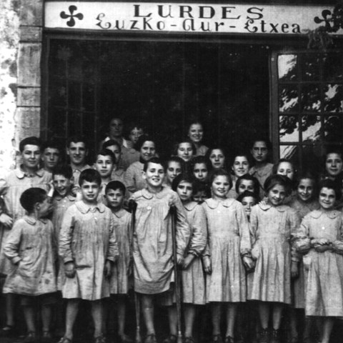 "Jatsu: gerrako haurren babes-etxea" - Jon Urutxurtu Bengoetxea