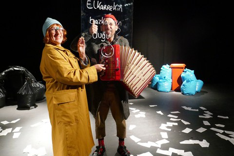 Jour de Fête konpainia "Besteen kalea" Jour de Fête konpainia "Besteen kalea"