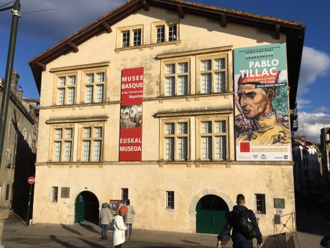 Museoko ehun bildumaren zaharberritzea