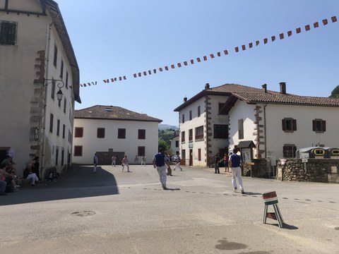 "Perkainen haritik" bideo dokumentala