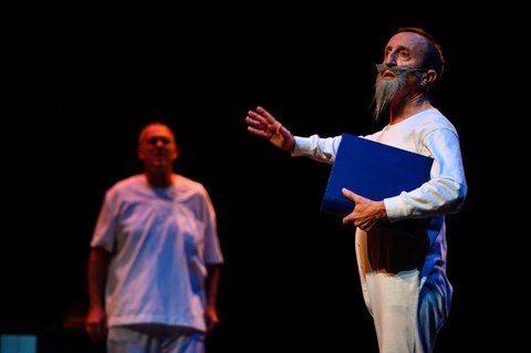 Tartean Teatroa "Ez dok ero desentxufatua" Tartean Teatroa "Ez dok ero desentxufatua"