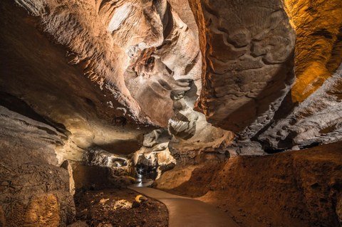 Xaretako leizeen geologia