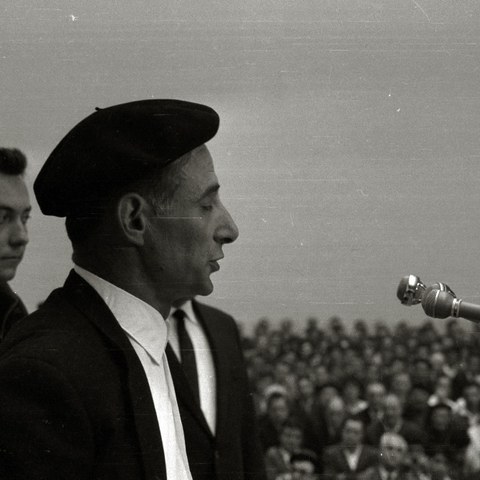 Xalbador bertsulariaz dokumental bat bidean