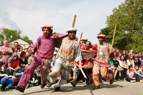 Maskaraden garaia, Sohütatik Hokira Maskaraden garaia, Sohütatik Hokira