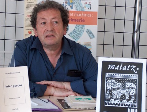 Maiatzen 33. Solasaldiak Baiona eta Iruñan