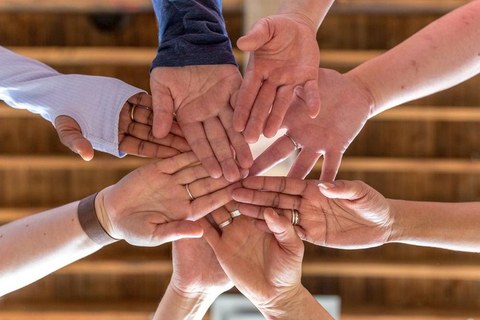 "Nola egin laguntzaileak biltzeko, mobilizatzeko eta atxikitzeko?" informazio gaualdia