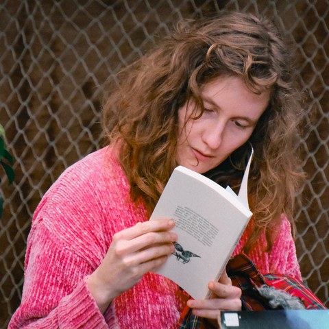 Amaia Carrere "Nekatoenea/Hugoenea" literatura sorkuntza egonaldiaren irabazle