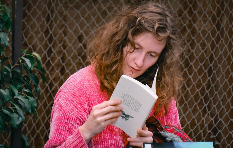 Amaia Carrere "Nekatoenea/Hugoenea" literatura sorkuntza egonaldiaren irabazle