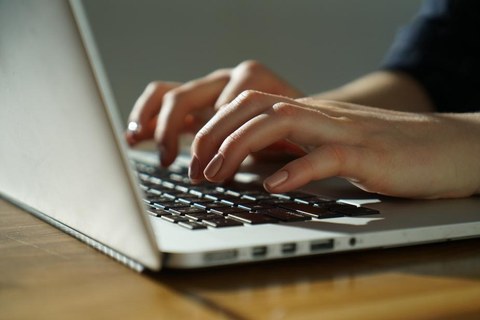 Bozketa elektroniko batek baieztarazi ditu gure 2019ko ekintzen bilduma eta kontuak