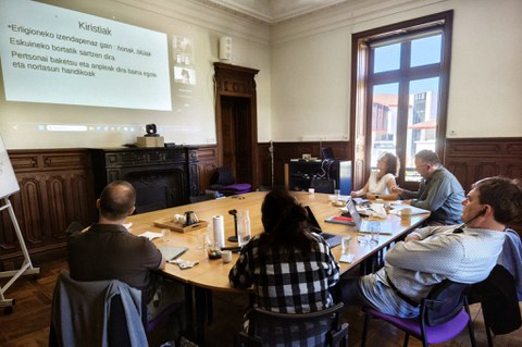 Fryske Akademy, Iker laborategia eta EKEren artean elkarlana hasi da