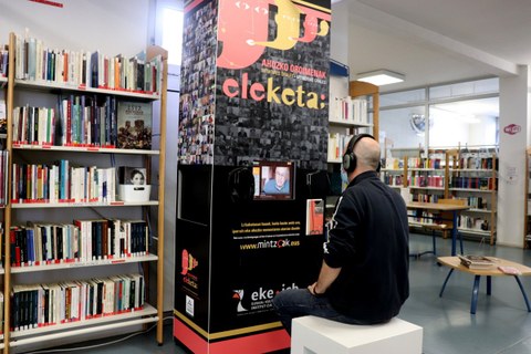 EKE-k oroimen kolektiboaren multimedia kioskoa plazaratu du