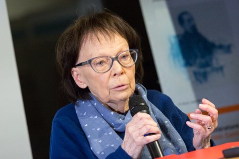 Ahozko ohidurak denboran