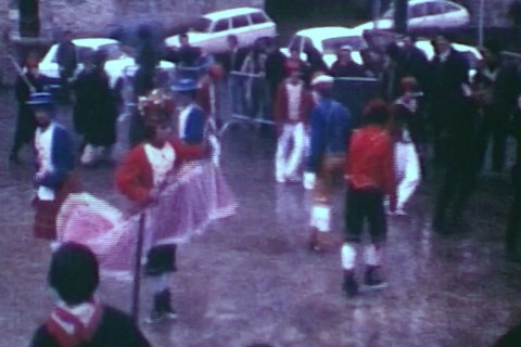 Altzaiko maskaradak: jauziak, bralea eta godaleta - Hauze (1976)