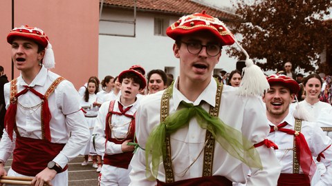 Lapurdiko inauterietako turnadak