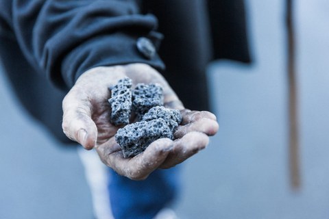 Olentzero, argiaren mezularia