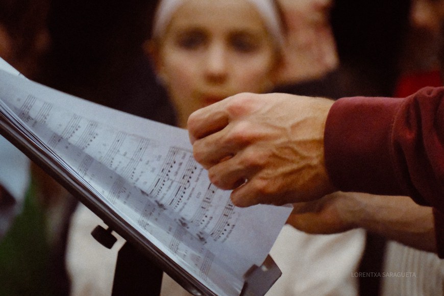 Anje Duhalde + 250 ikasle - Entsaio orokorra ©Lorentxa Saragueta 