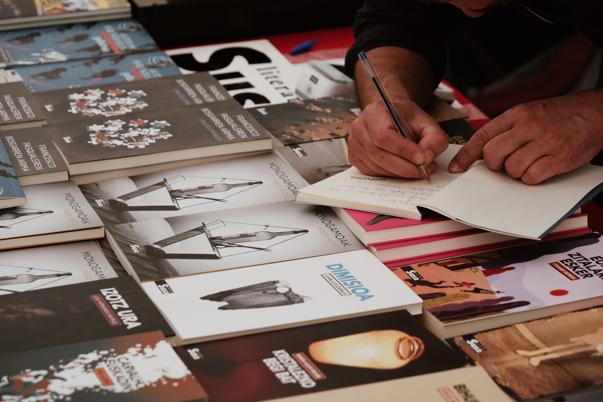 Literaturaren, musikaren eta umore onaren topagunea