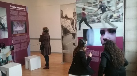 "SOKA, euskal dantzaren urratsetan" erakusketa
