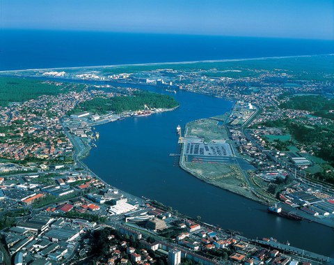 Le port de Bayonne : Les installations industrielles et la construction navale Le port de Bayonne : Les installations industrielles et la construction navale