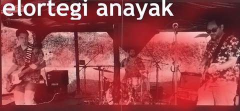 Elortegi Anayak + Paniks + KW