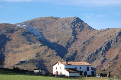 De l'etxe au Musée Basque - Une vraie-fausse ferme en bord de Nive De l'etxe au Musée Basque - Une vraie-fausse ferme en bord de Nive