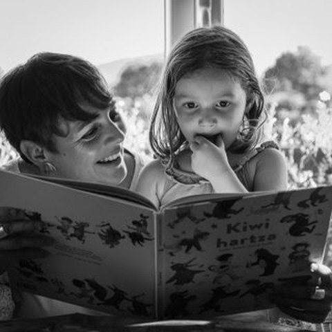J'accompagne mon enfant vers la lecture en euskara