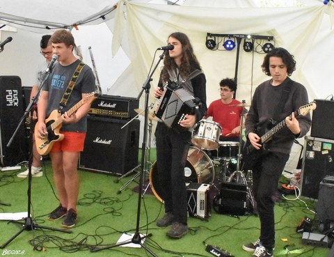 Los Piquillos + Mirari + Basapiztiak + DJ Dam's