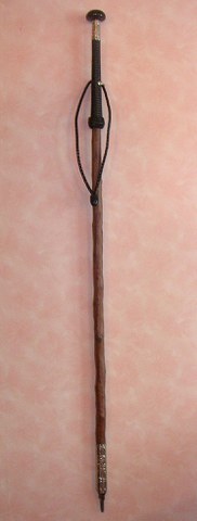 Un makila pour le centenaire du musée Basque