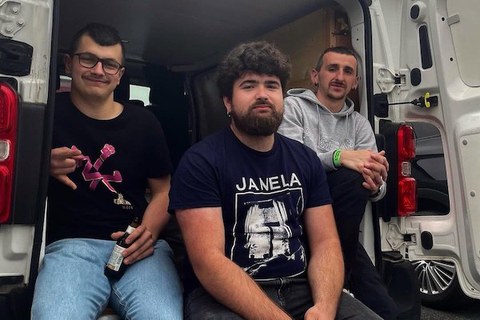 Moira Krank + Fistule