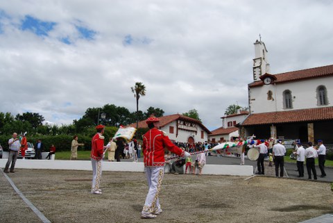 La République laïque, l'Église, les langues