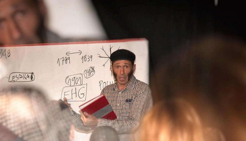 "Testa eta besta" : soirée bertso et dessins