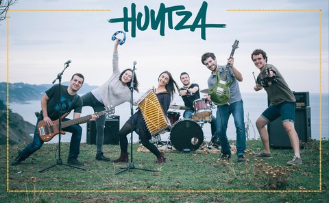 Zetak + Huntza + Kakolak Zetak + Huntza + Kakolak