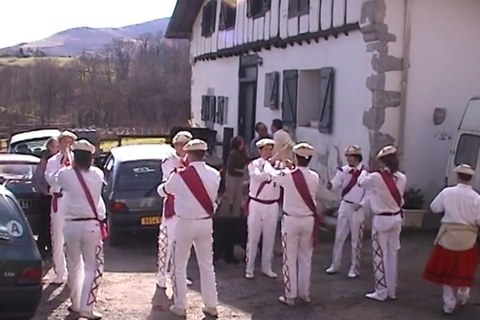 Kaskarot à Hasparren (2003)